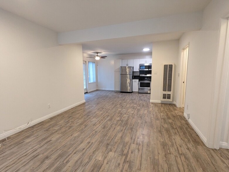 Building Photo - 3827 Girard Ave