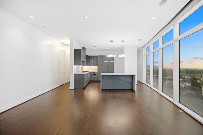 Building Photo - 4521 San Felipe St