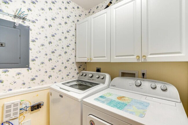 Building Photo - 14531 Sherbrook Pl