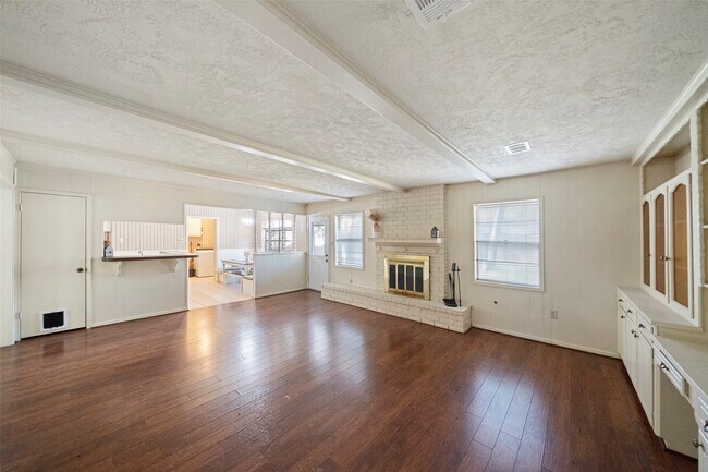 Building Photo - 1115 Pear Tree Ln