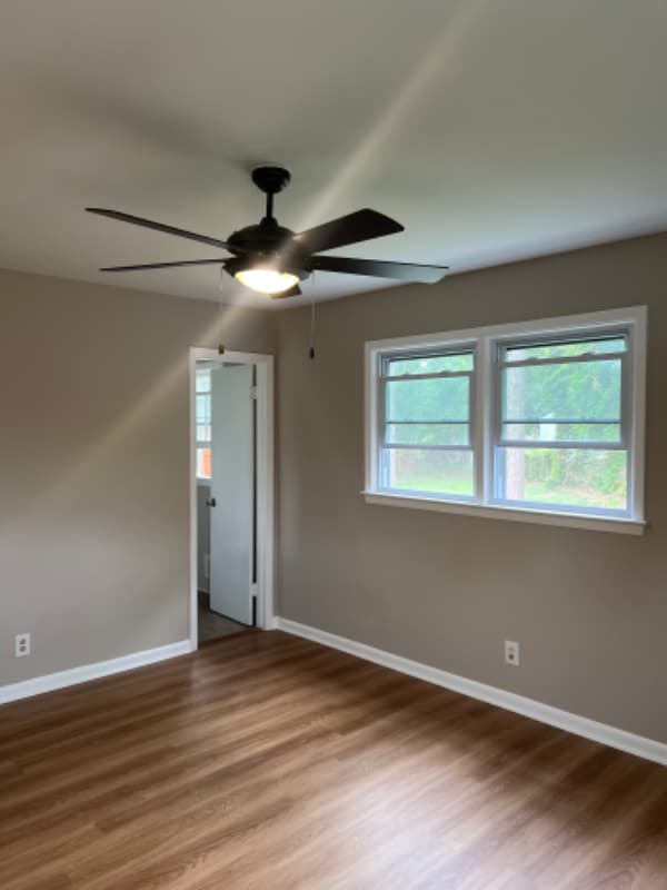 Building Photo - 3179 River Oak Rd