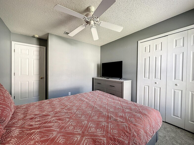 Building Photo - 8411 Secret Key Cove