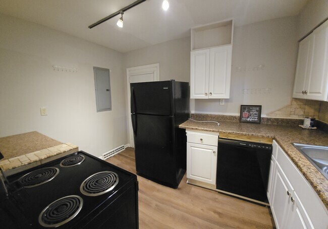 Building Photo - 4438 Harbin St