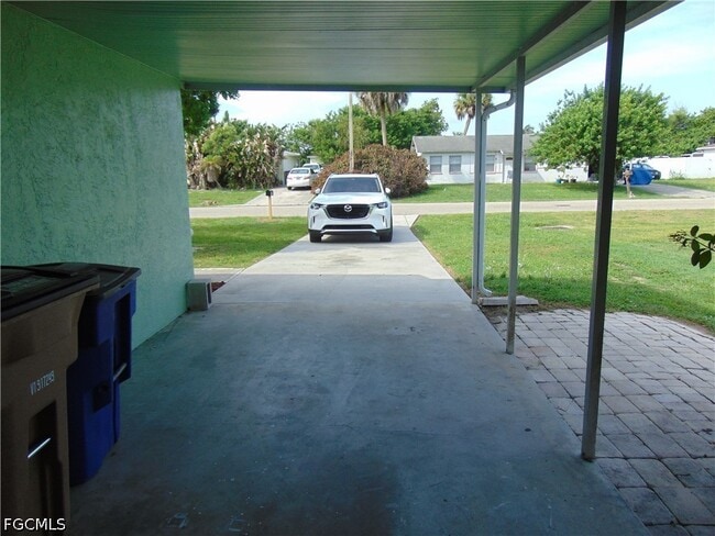 Building Photo - 117 Stetson St