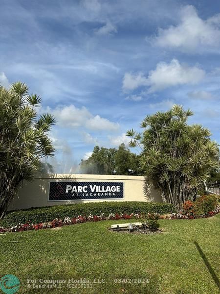 Building Photo - 8166 NW 15th Manor