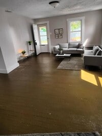 Building Photo - 3.0 bedroom in Richmond Indiana 47374