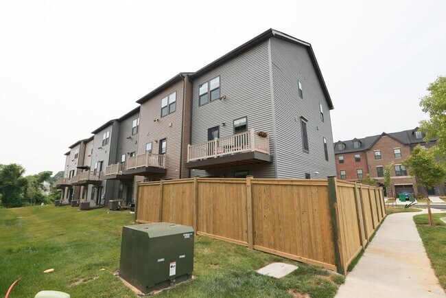 Building Photo - 2100 Tobacco Mill St