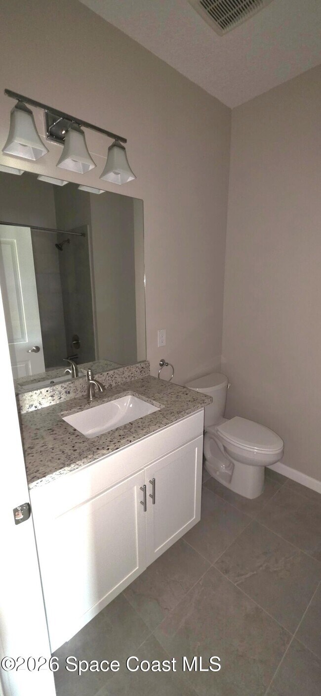 Building Photo - 3940 Playa Del Sol Dr