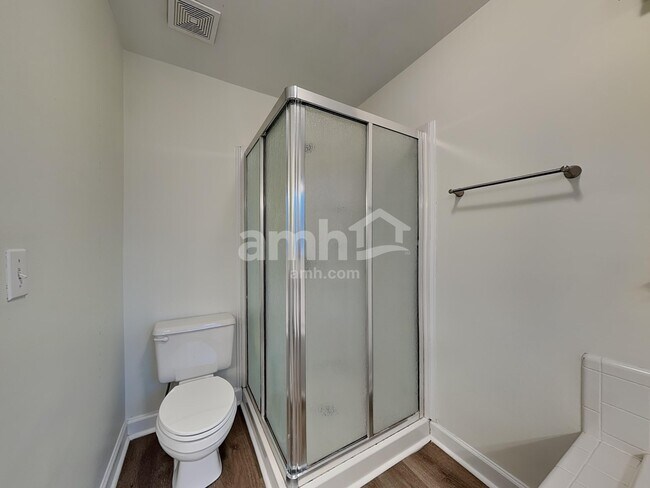 Building Photo - 8401 Forest Shadow Cir