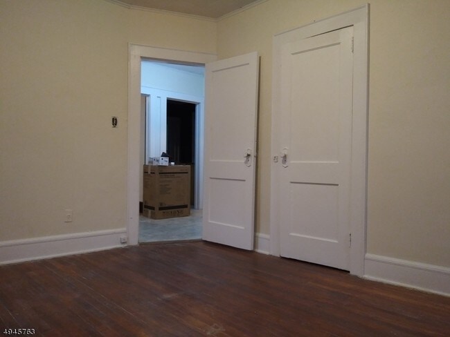 Building Photo - 185 Ellery Ave