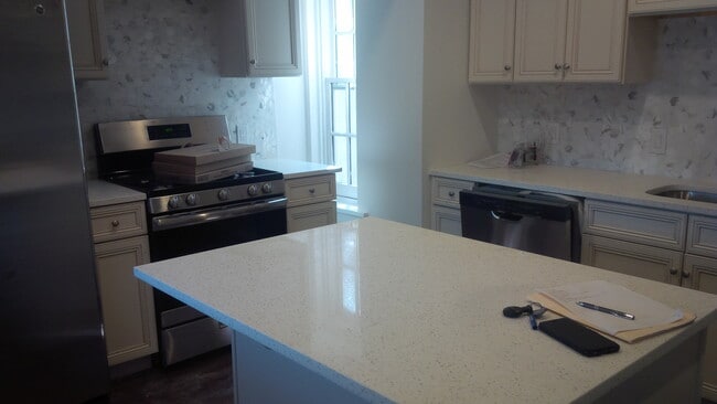 Building Photo - 2014 Mount Vernon St