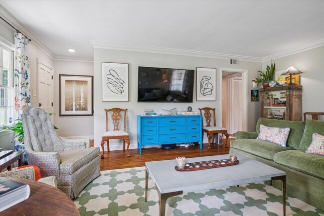 Building Photo - 181 Wallace Rd