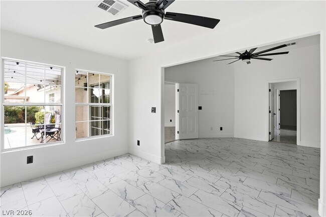 Building Photo - 5204 Elm Grove Dr