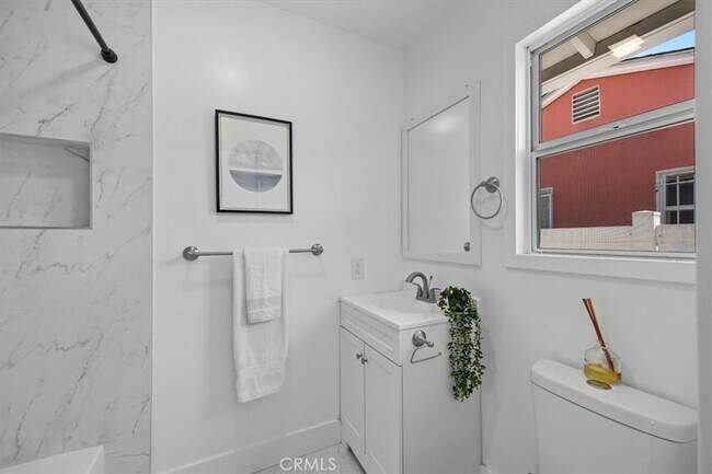 Building Photo - 13204 Wilton Pl