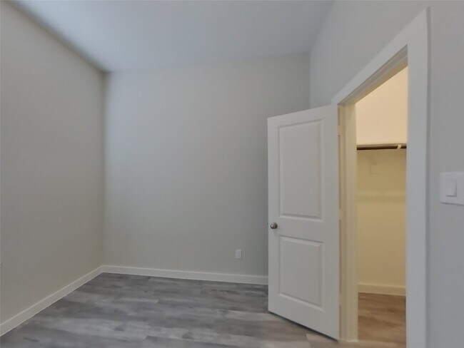 Building Photo - 22718 Terrazzo Dr