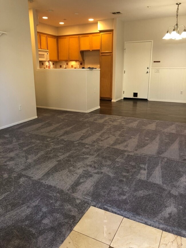 Building Photo - 28553 Sorano Cove