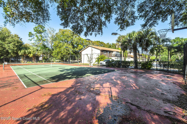 Building Photo - 225 S Tropical Trail