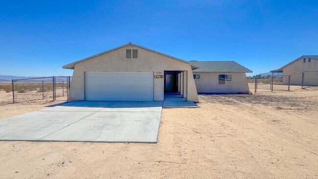 Building Photo - Cute 3 Bedroom 2 Bathroom Home