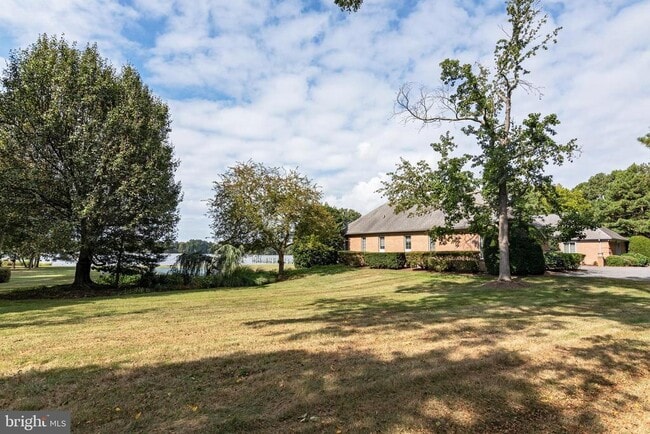 Building Photo - 9338 Bantry Rd