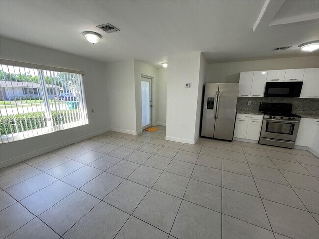 Building Photo - 9711 SW 162nd St