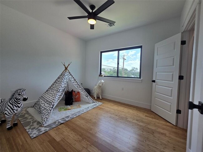 Building Photo - 5301 Grover Ave