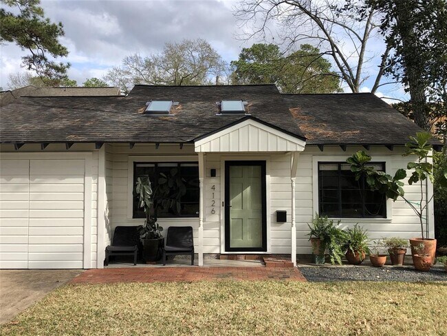 Primary Photo - 4126 Apollo St