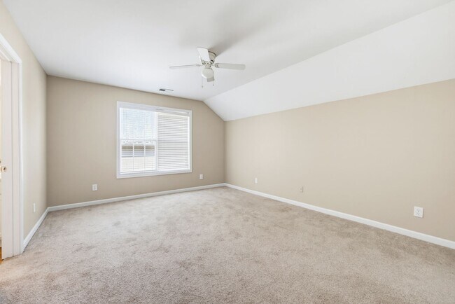 Building Photo - 181 Stoneforest Dr