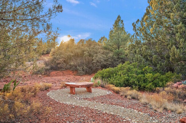 Building Photo - 36 W Dove Wing Dr