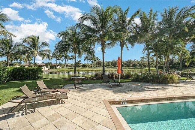 Building Photo - 9731 Acqua Ct
