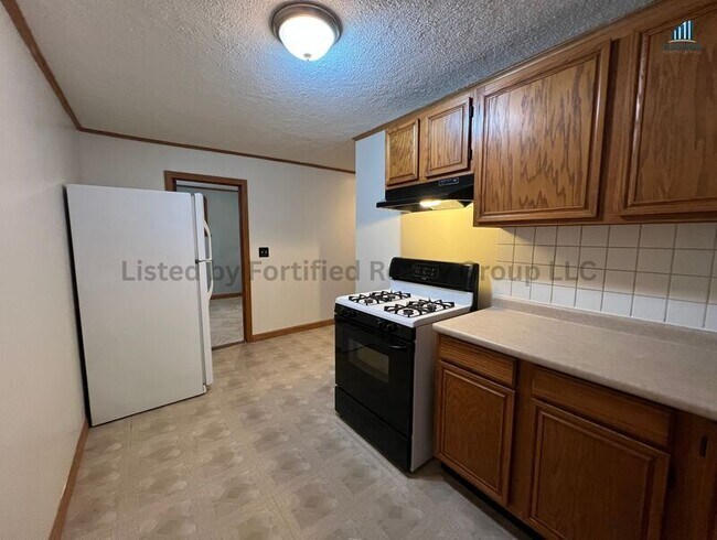 Building Photo - 254 Robeson St