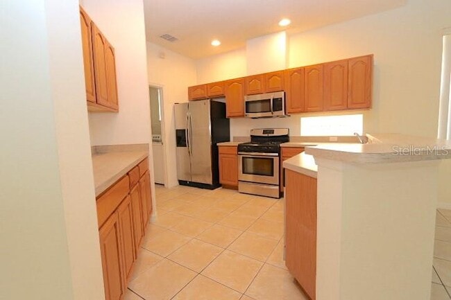 Building Photo - 1035 Lascala Dr