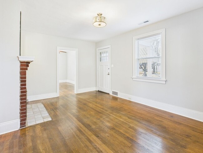 Building Photo - 3807 Midlothian Tpke