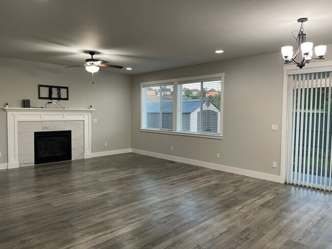 Building Photo - 22405 SW Frst Crk Wy