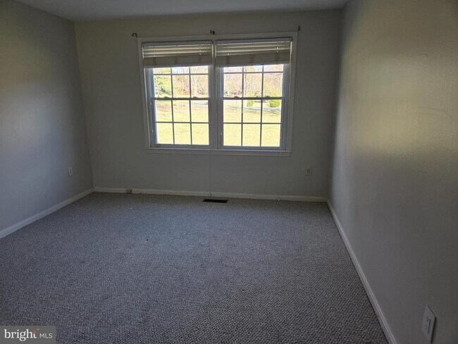 Building Photo - 3300 Mt Airy Ct
