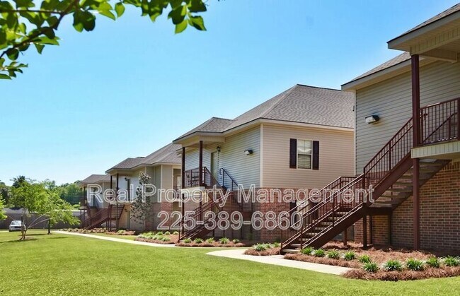 Building Photo - 30914 LA-16