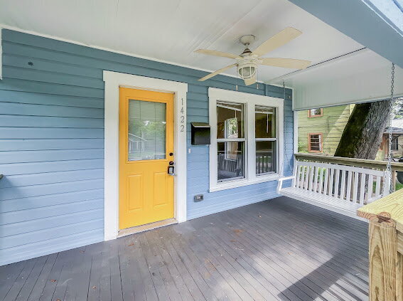 Building Photo - "Charming MIDTOWN 2-Bedroom Home with Glea...