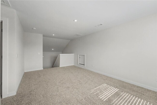 Building Photo - 4628 W Aurora St