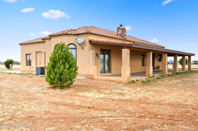 Building Photo - 7500 Michelotti Ranch Rd