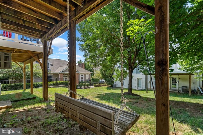 Building Photo - 7129 Water Oak Rd