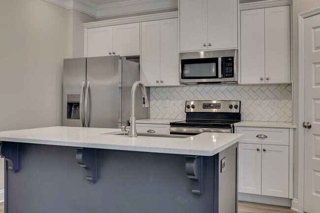 Building Photo - Ready for you - Comfort AND sophistication in Martinez, GA!