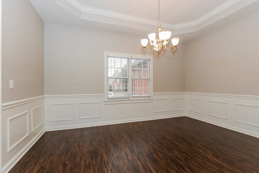 Building Photo - 2414 Amber Glen Dr