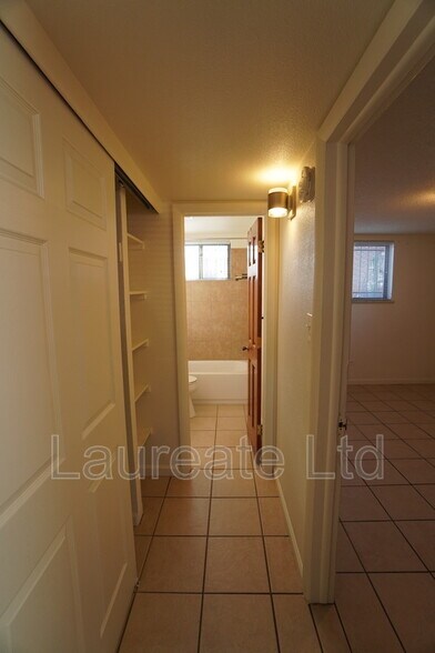 Building Photo - 1124 Rosemary St