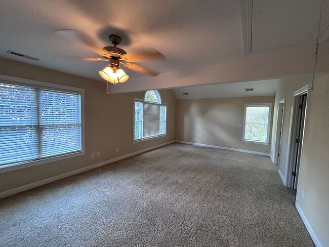 Building Photo - PFAFFTOWN, NC! Lochurst neighborhood. Reagan HS! 5 bedroom, 4.5 bathrooms, over 5k sq ft