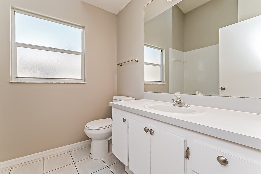 Building Photo - 5009 Panther Dr