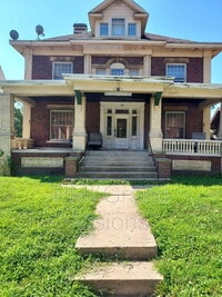 Building Photo - 623 W William St