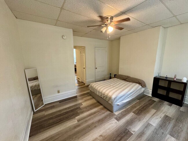 Building Photo - 1509 Hatteras St