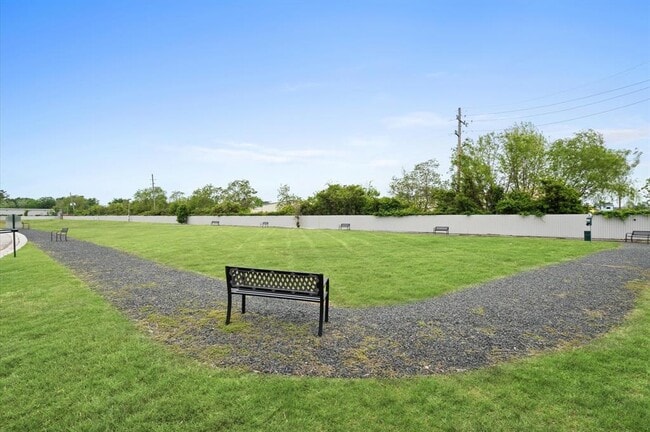 Building Photo - 18835 Elegance Ave