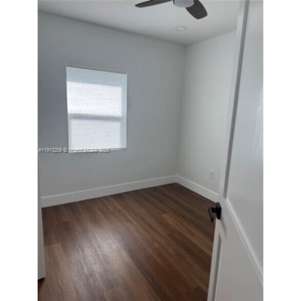 Building Photo - 5636 NW 4th Ave