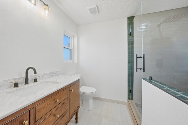 Building Photo - 5002 Cedar Creek Dr