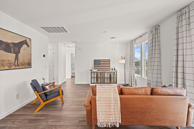 Building Photo - 15763 S Maverick Trail